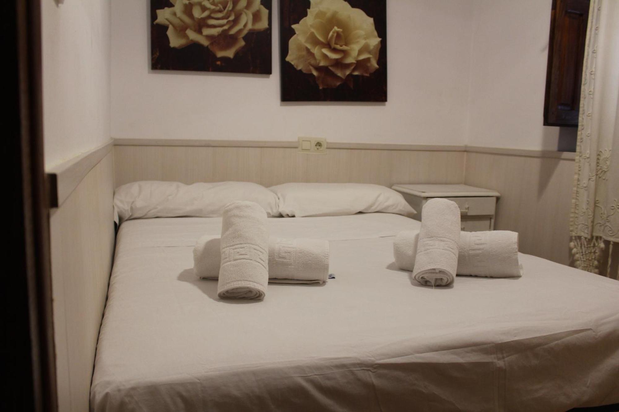 Apartament Aires De Gredos/Bajo Candeleda Zewnętrze zdjęcie